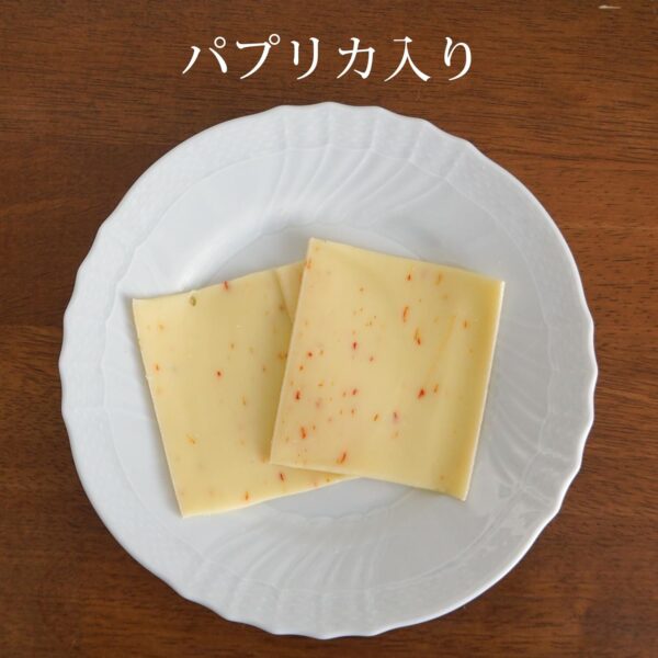 スイス産 スイスムー ラクレット スライス 100g グリーンペッパー・パプリカ 2か月熟成セミハードチーズ - 画像 (5)