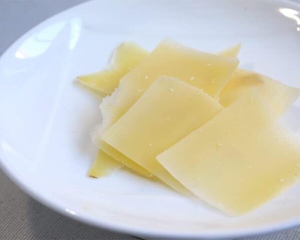 コンテチーズ 30ヵ月熟成 A.O.C.  【冷蔵品】250g - 画像 (3)