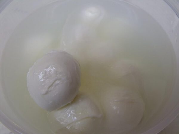 イタリア産　冷凍モッツアレラ　ポッコンチーニ（ブッファラ）250g - 画像 (3)