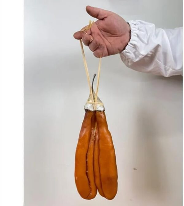 イタリア サルデーニャ島 限定品 カブラス産 ピーノスパヌ社 ボッタルガ ホール 約300g