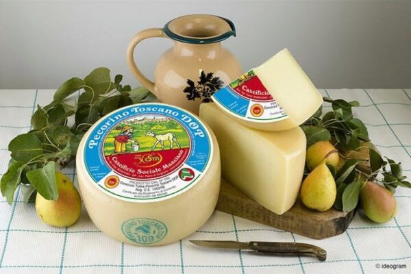イタリア産 ペコリーノ トスカーノフレスコDOP 約500g - 画像 (3)