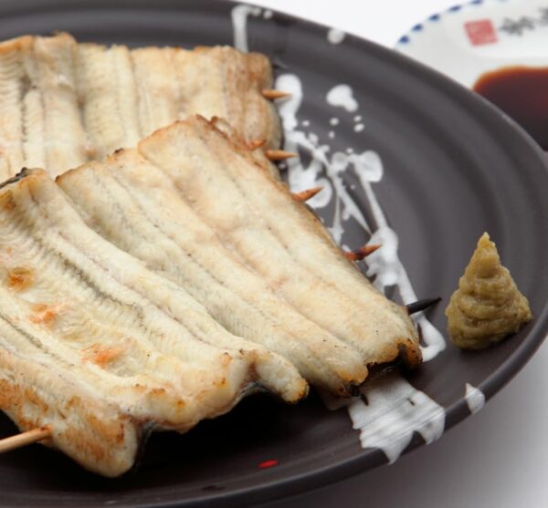 鹿児島県産 うなぎ白焼き 無頭 真空パック 冷凍 3尾入り 約360g