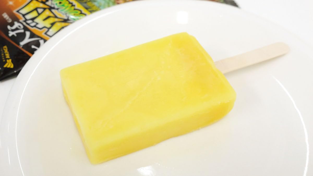 赤城乳業 大人なガリガリ君ゴールデンパイン100ml×24袋 - 画像 (3)